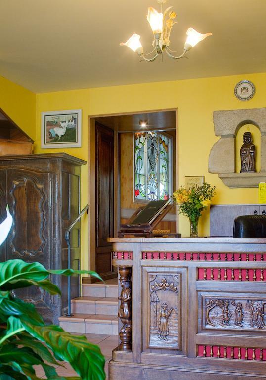 Au Relais Du Porhoet Guilliers Экстерьер фото
